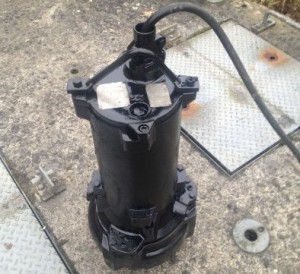 Sewage pump maintenance