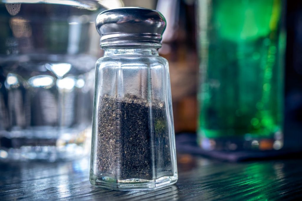 bed bugs hate black pepper 